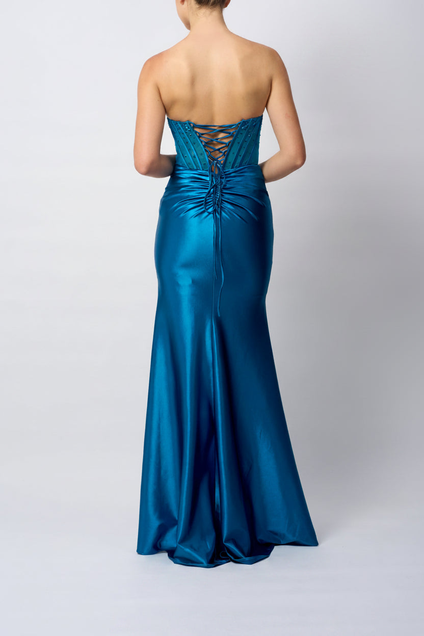 BEADED BUST PETROL